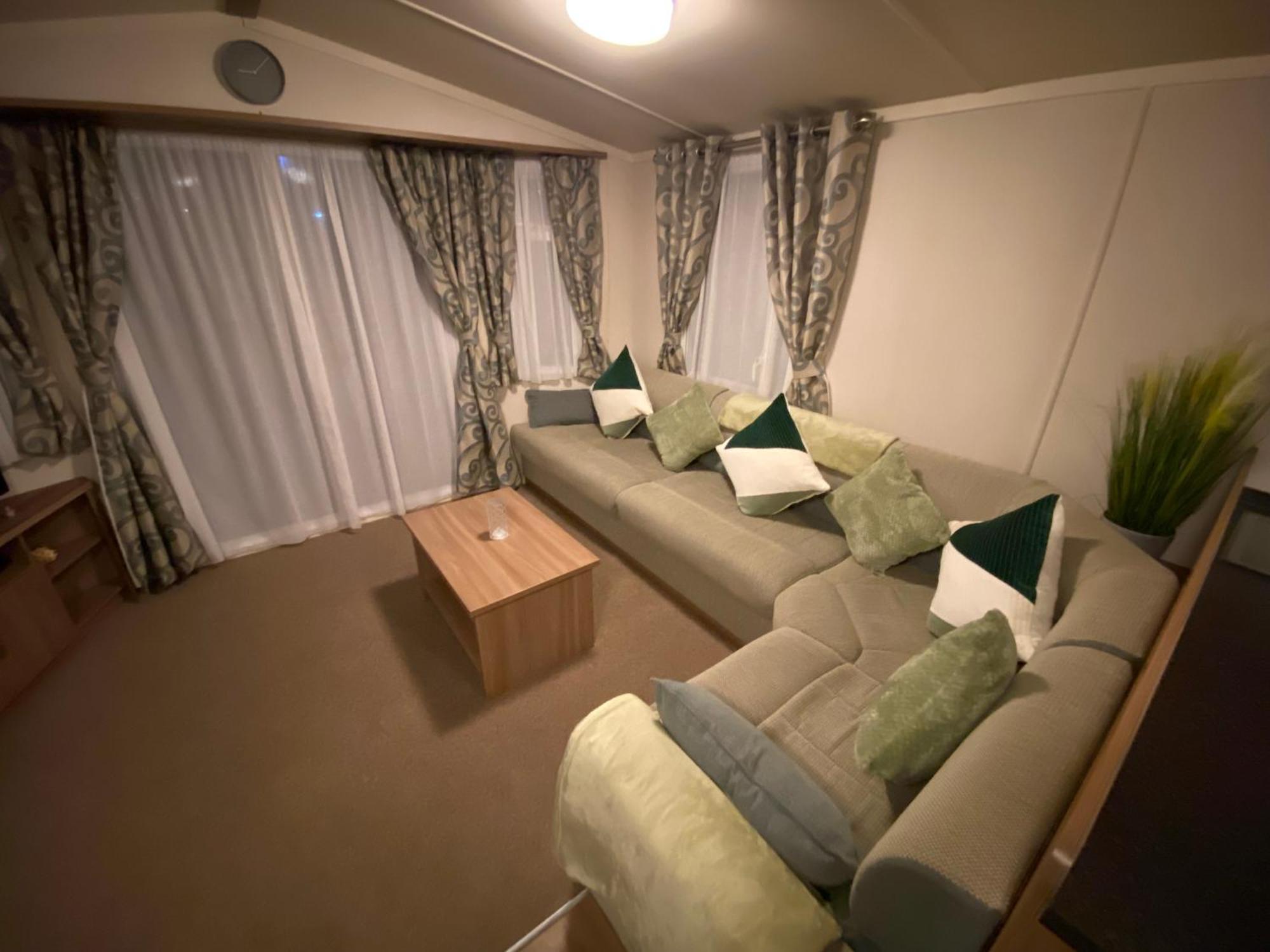 Retreat Hotel Kirby Misperton Exterior photo